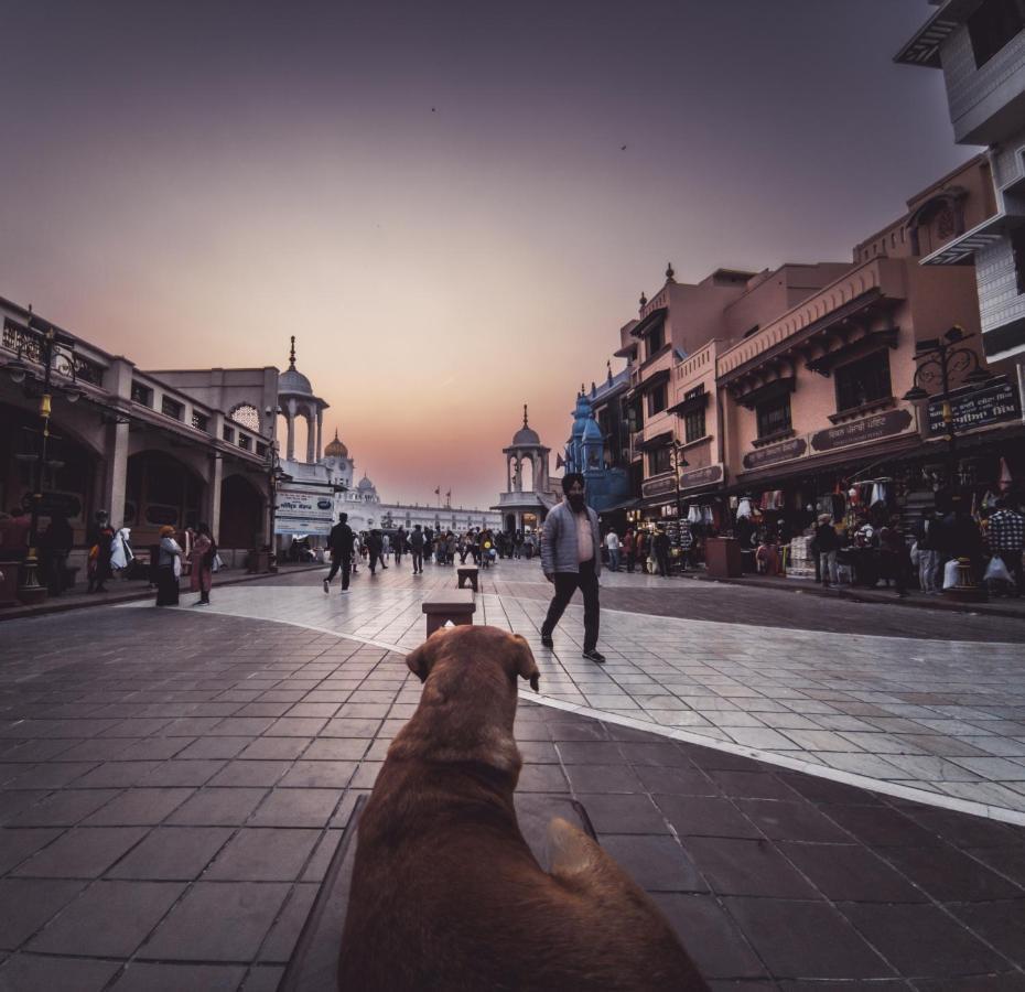 Amritara Sadka Amritsar Hotel Bagian luar foto