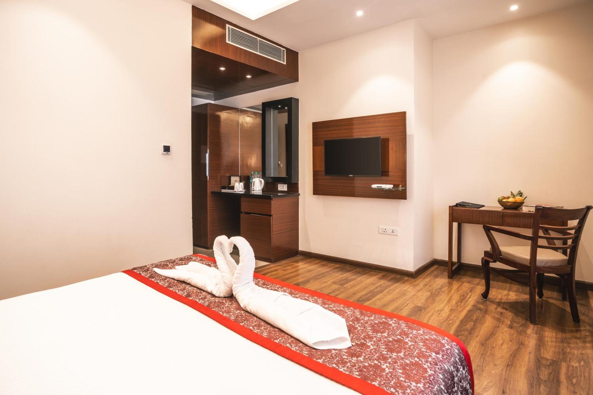 Amritara Sadka Amritsar Hotel Bagian luar foto