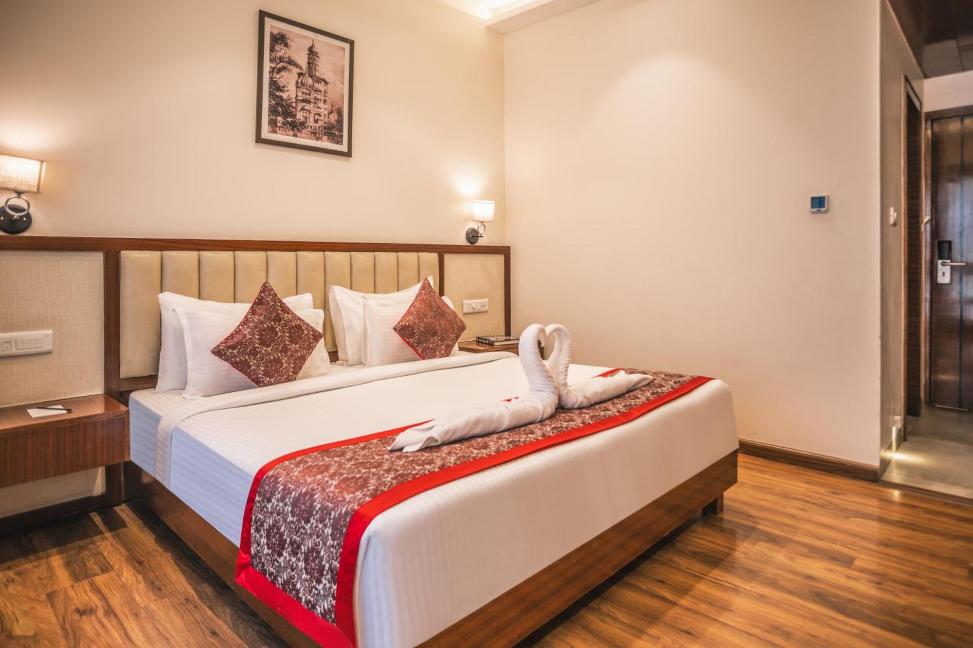 Amritara Sadka Amritsar Hotel Bagian luar foto