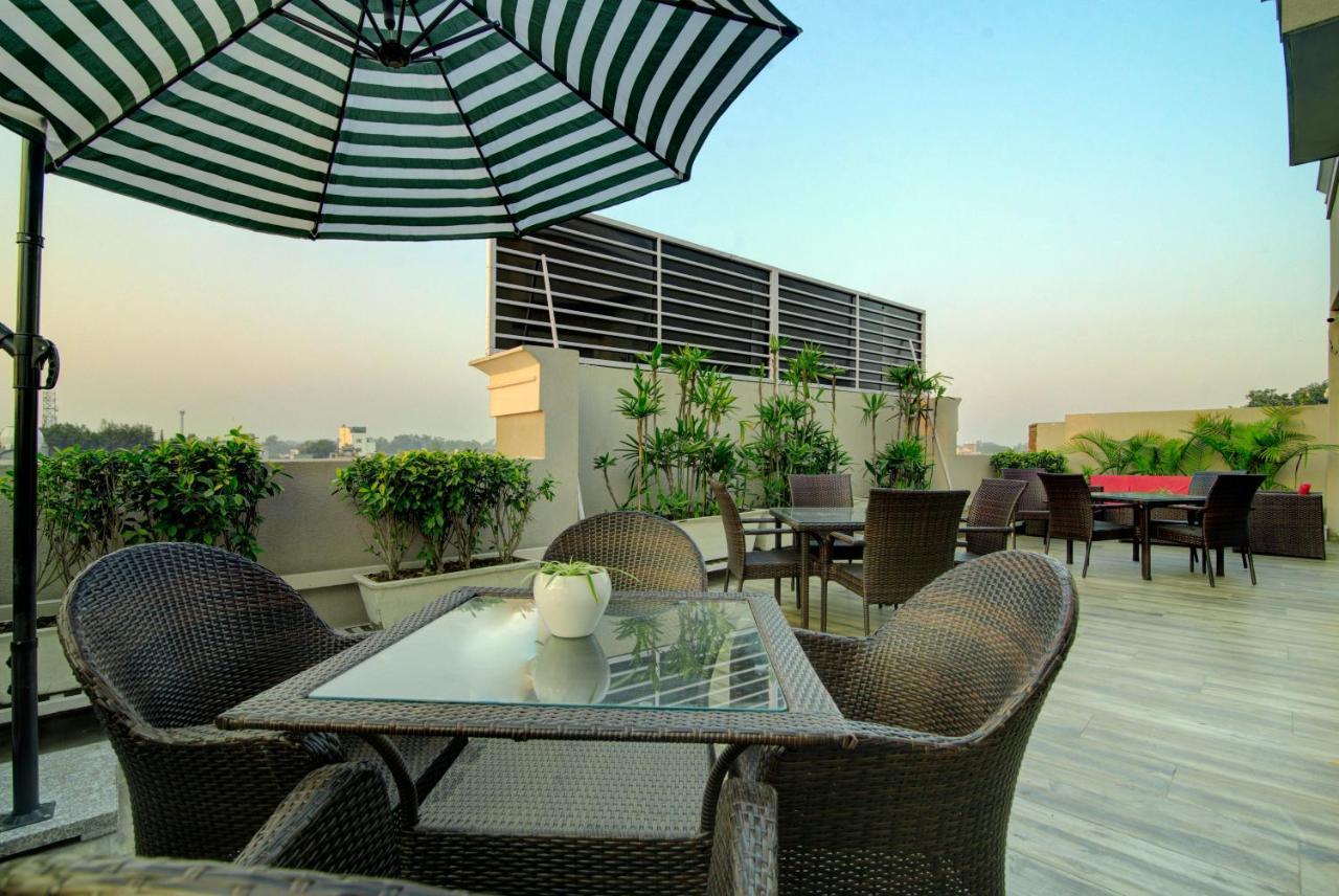 Amritara Sadka Amritsar Hotel Bagian luar foto