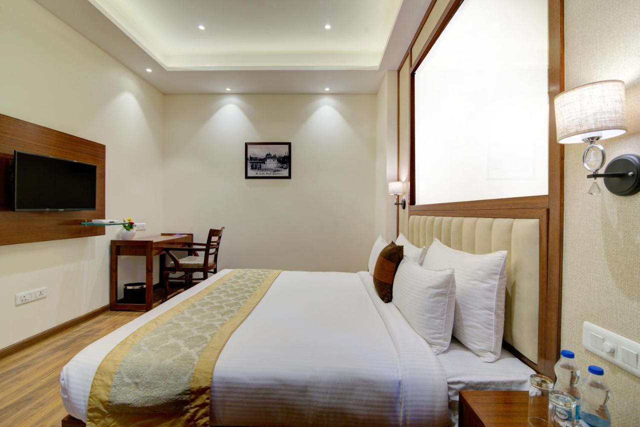 Amritara Sadka Amritsar Hotel Bagian luar foto